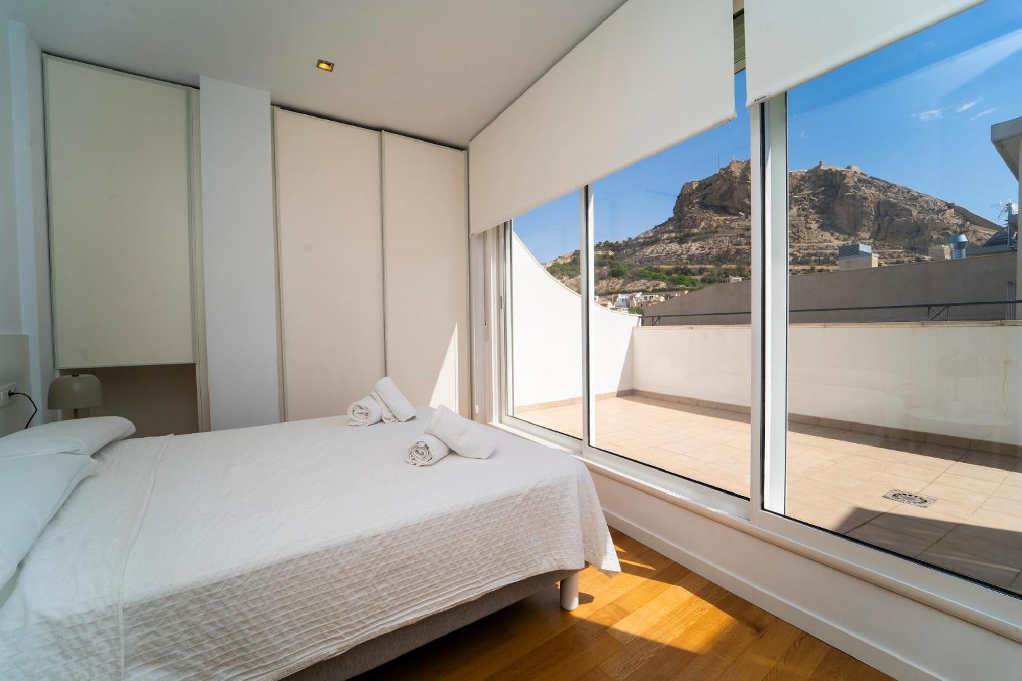 Apartamentos Alicante Centro By Renthas المظهر الخارجي الصورة